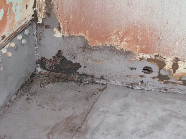 Wardroom rust corner